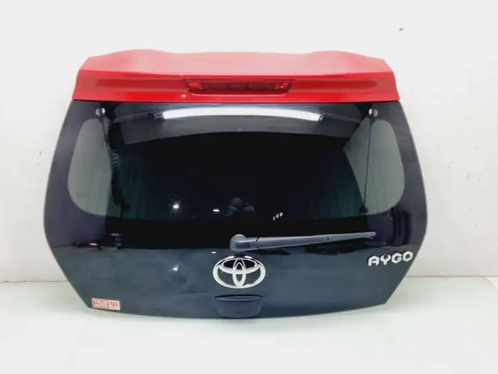 Toyota Aygo AB40 (2014 - 2018) 670050H010 Крышка багажника — фото 1