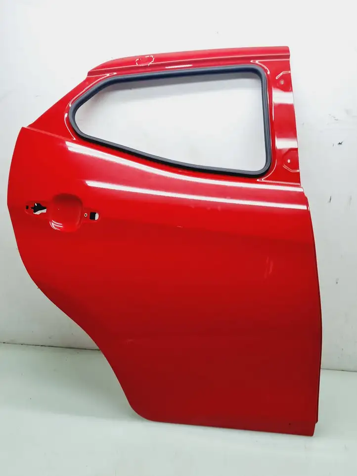 Toyota Aygo AB40 (2014 - 2018) 670030H030 Задняя дверь — фото 1