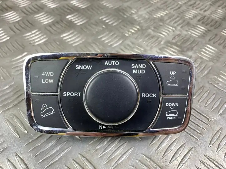 Jeep Grand Cherokee (2010 - 2021) P56046233AC Включатель регулировки высоты / жесткости ходовой части — фото 1