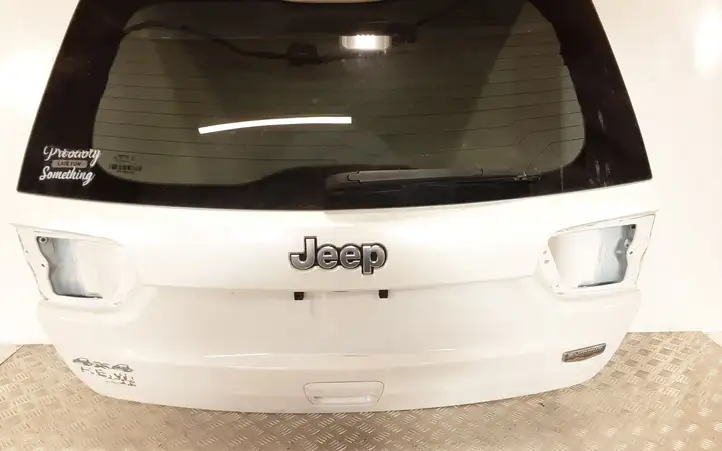 Jeep Grand Cherokee (2010 - 2021) Крышка багажника — фото 4