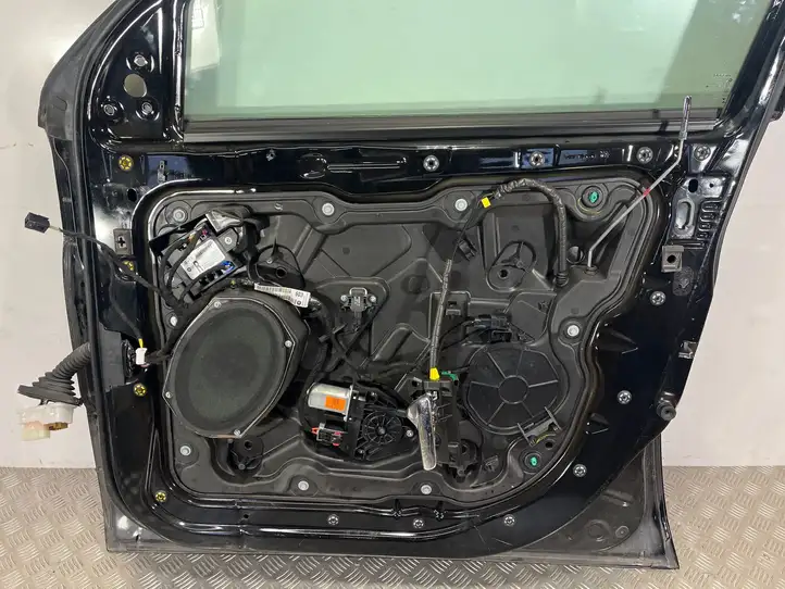 Jeep Grand Cherokee (2010 - 2021) Дверь — фото 2