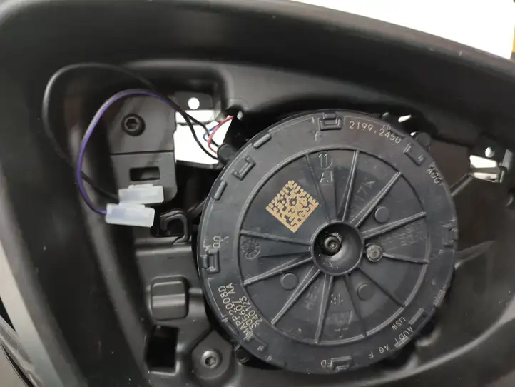 Audi A3/S3 8Y (2020 - ) 8Y1857410 Боковое зеркало с электроприводом — фото 5