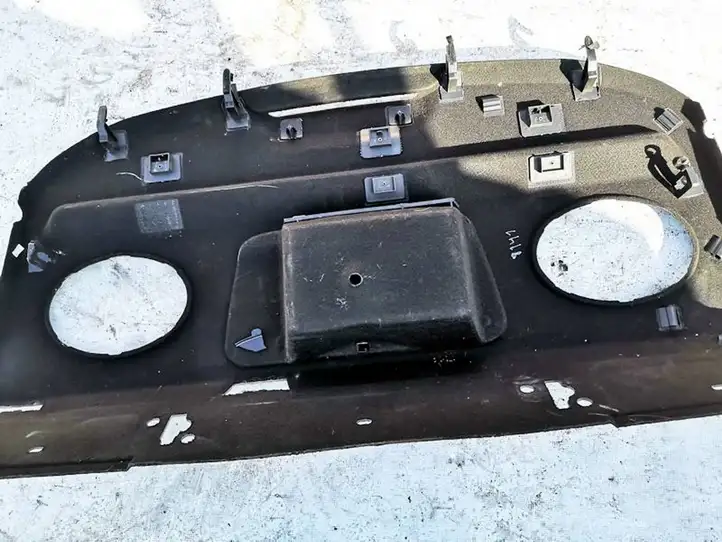Peugeot 607 (2000 - 2004) Задний подоконник — фото 2