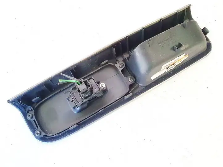 Volvo V50 (2004 - 2008) 8663815 Кнопка стеклоподъемников — фото 2