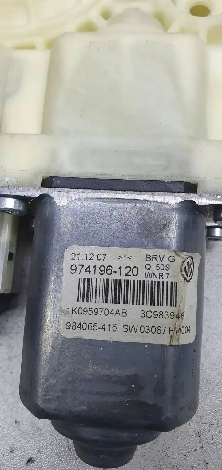 Volkswagen PASSAT B6 (2005 - 2010) 1K0959794L Стеклоподъемник задней двери — фото 4