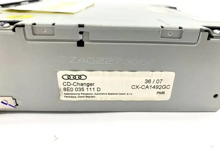 Audi A4 S4 B7 8E 8H (2004 - 2009) 8E0035111D CD/DVD чейнджер — фото 2