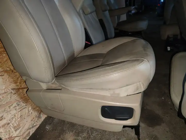 Land Rover Discovery 4 - LR4 (2009 - 2013) Комплект сидений — фото 7
