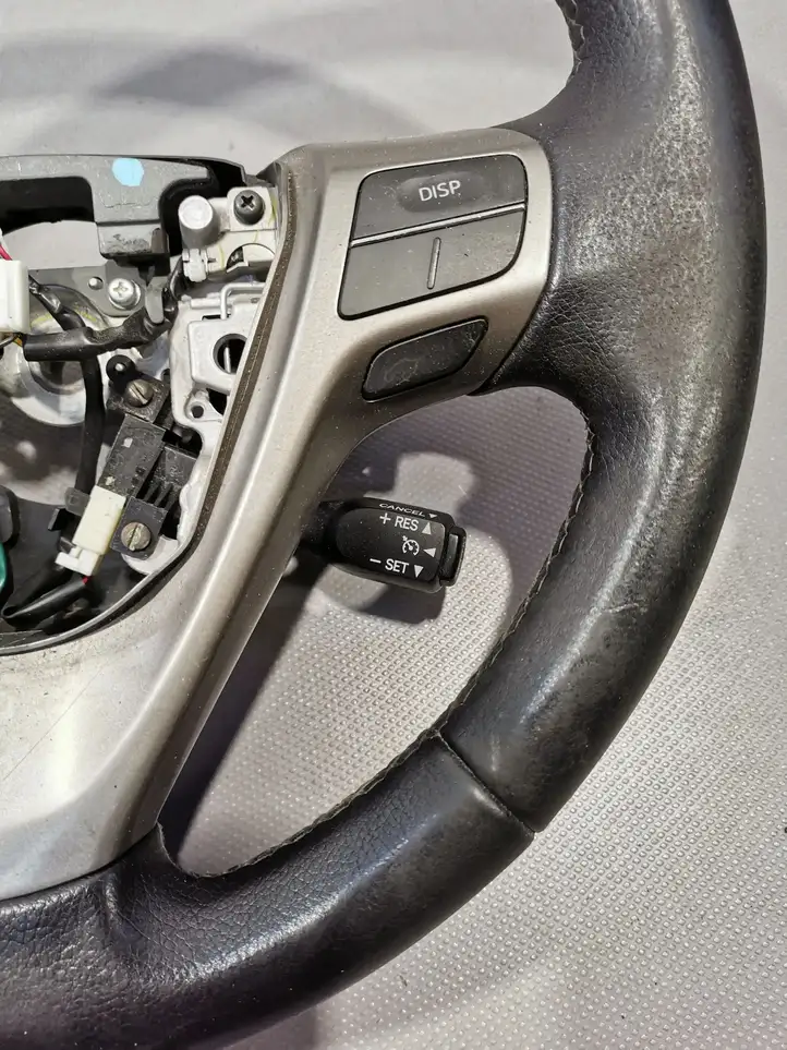 Toyota Avensis T270 (2009 - 2012) Руль — фото 6