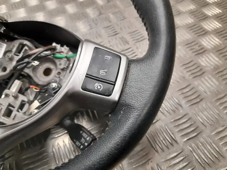 Toyota Yaris (2014 - 2019) 451000D Руль — фото 3