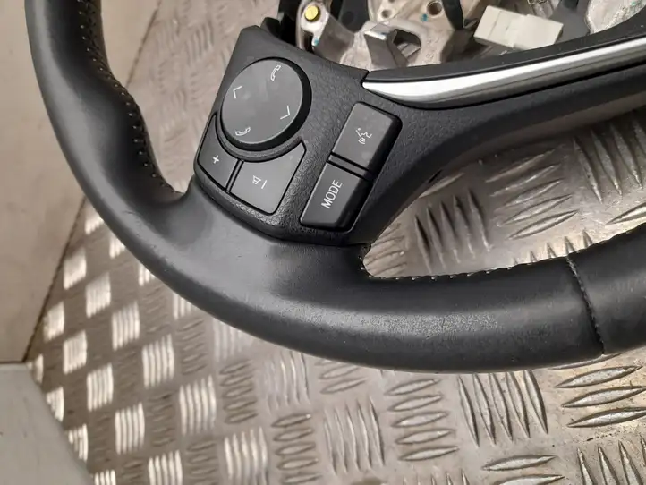 Toyota Auris E180 (2012 - 2018) 6212140 Руль — фото 12