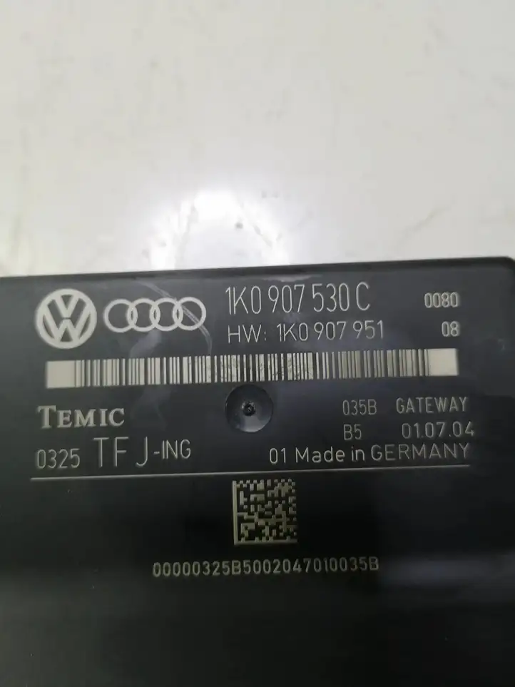 Volkswagen Touran I (2003 - 2010) 1K0907530C Модуль Gateway — фото 2