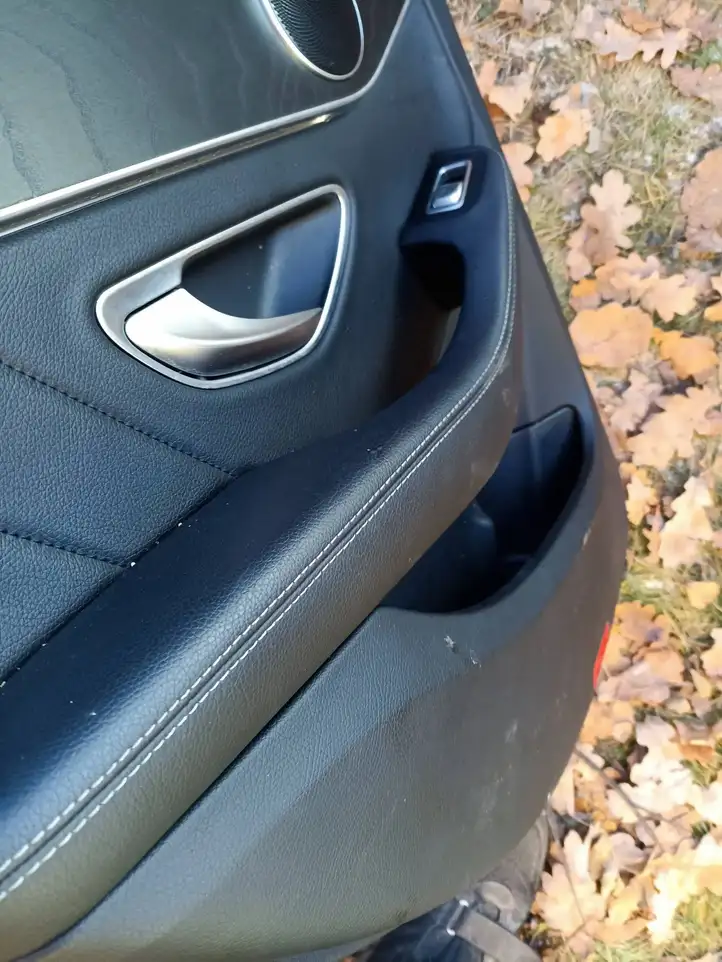Mercedes-Benz C W205 (2014 - 2021) Обшивка задней двери — фото 4