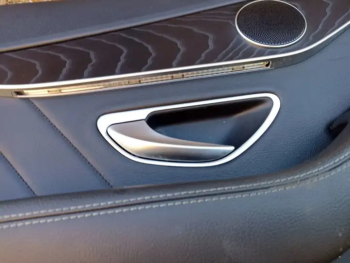 Mercedes-Benz C W205 (2014 - 2021) Обшивка задней двери — фото 5