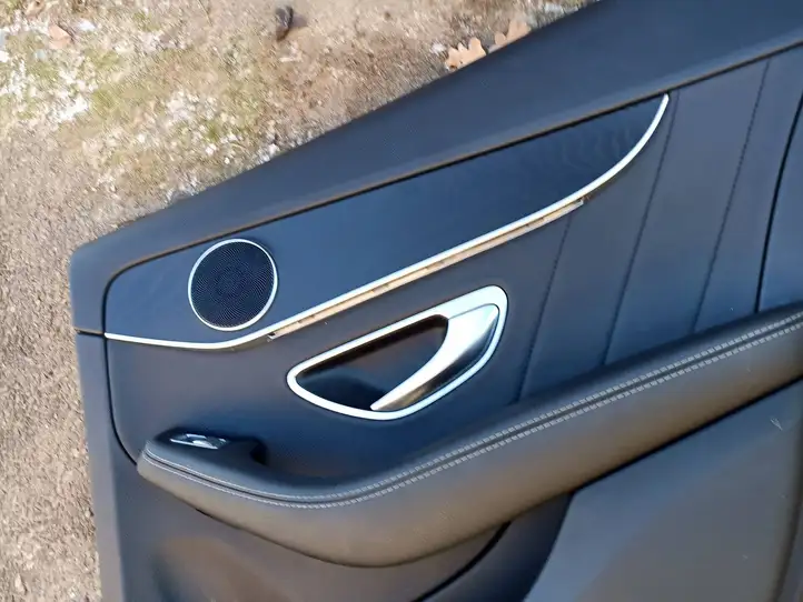Mercedes-Benz C W205 (2014 - 2021) Обшивка задней двери — фото 2