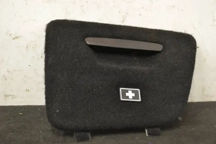 BMW 7 G11 G12 (2015 - 2022) 7344691 Прочая отделка багажника — фото 2