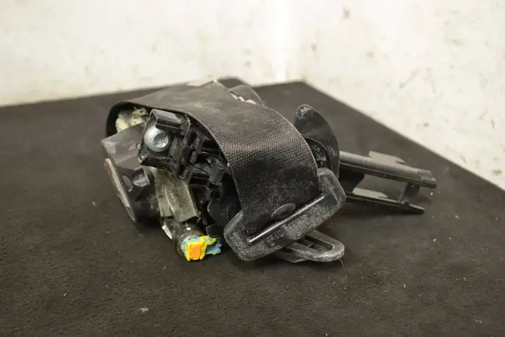 Mercedes-Benz GLC X253/C253 (2015 - ) a2058600185 Передний ремень безопасности — фото 10