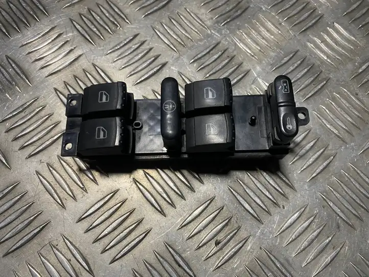 Volkswagen PASSAT B5.5 (2001 - 2005) 1J4959857 Блок кнопок стеклоподъемников — фото 1