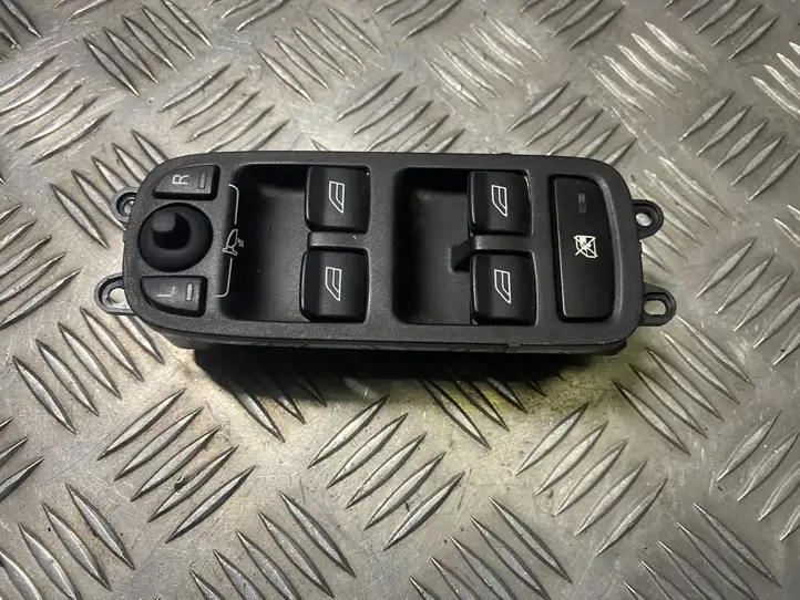 Volvo V50 (2004 - 2008) 30710788 Кнопка стеклоподъемников — фото 1