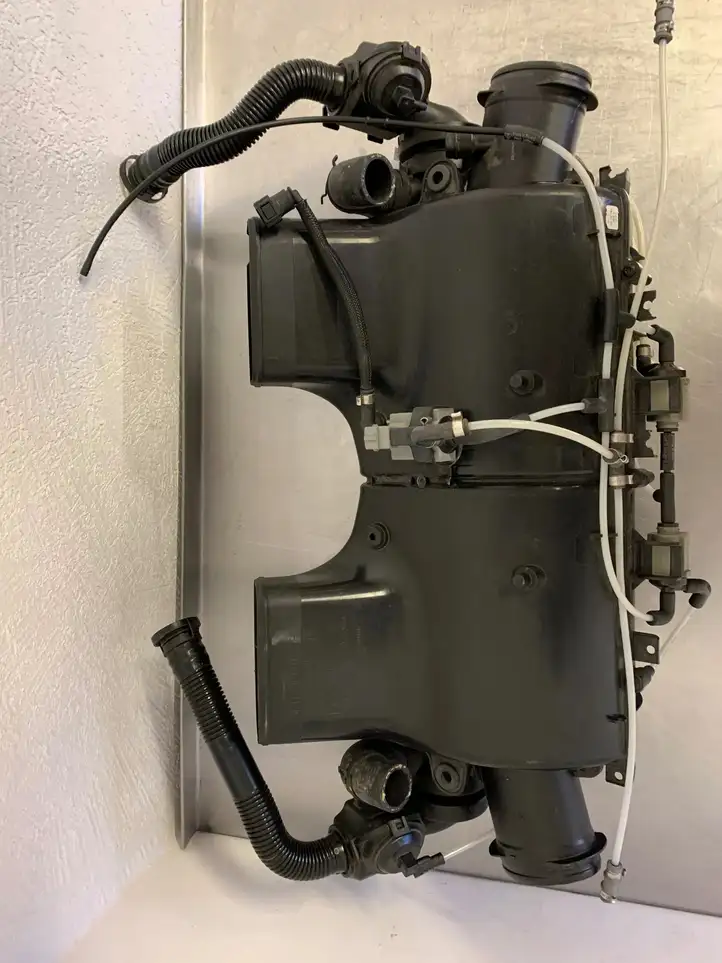 Porsche 911 991 (2011 - 2019) 9P1129634 Корпус воздушного фильтра — фото 2