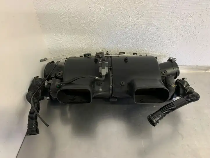 Porsche 911 991 (2011 - 2019) 9P1129634 Корпус воздушного фильтра — фото 3