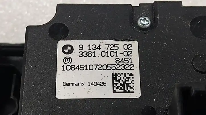 BMW X5 E70 (2006 - 2013) 9134725 Включатель фонарей — фото 4