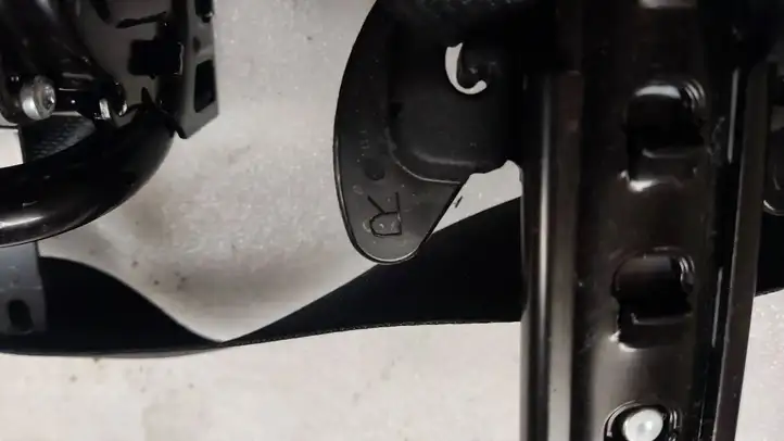Mitsubishi Outlander (2018 - 2021) TKAH2EN305 Передний ремень безопасности — фото 3