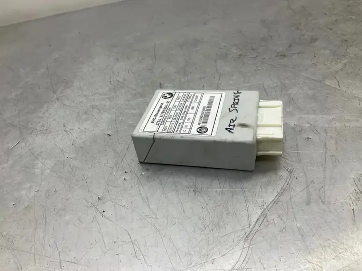BMW 5 E60 E61 (2004 - 2010) 6769834 Блок управления пневмоподвеской — фото 3