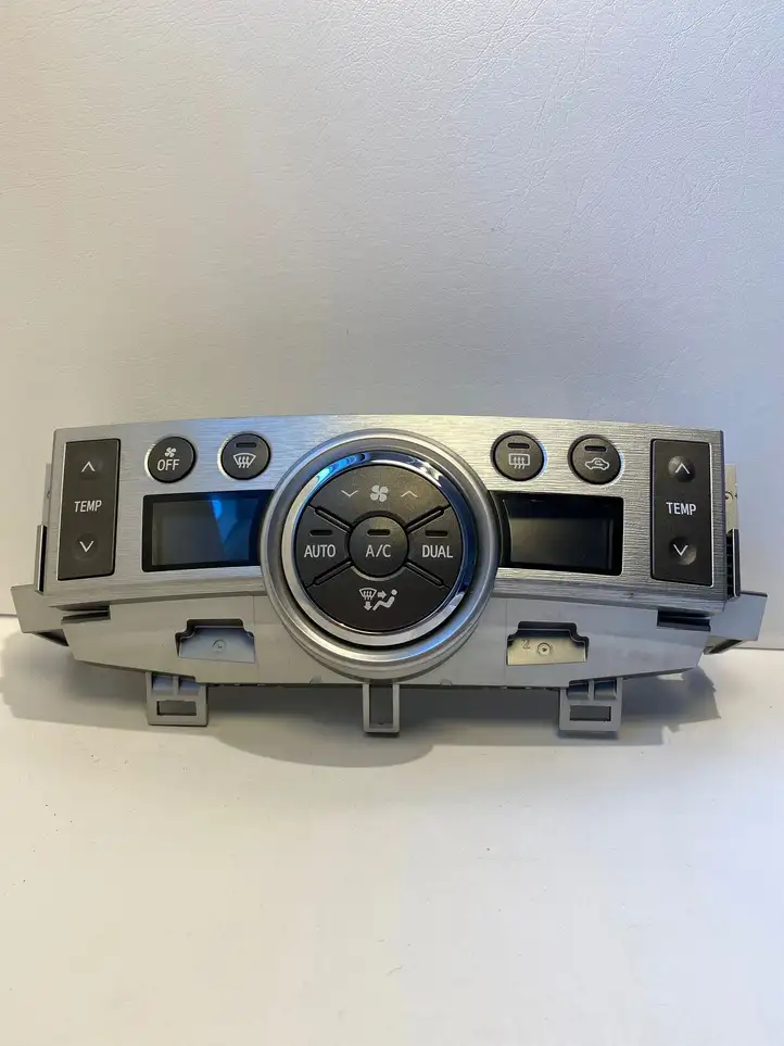Toyota Verso (2009 - 2012) 559000F081 Блок управления климат-контролем — фото 1
