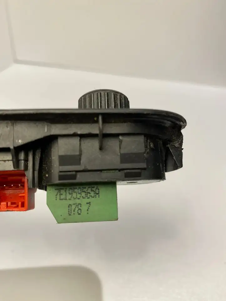 Volkswagen Transporter - Caravelle T5 (2003 - 2009) 7E0959855B Блок кнопок стеклоподъемников — фото 6