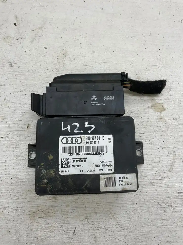 Audi A5 8T 8F (2007 - 2011) 8K0907801E Блок управления стояночным тормозом — фото 1