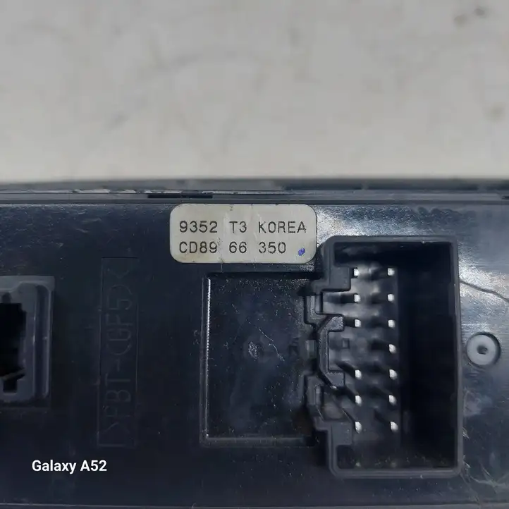 Mazda 5 (2005 - 2010) CD8966350 Кнопка стеклоподъемников — фото 3