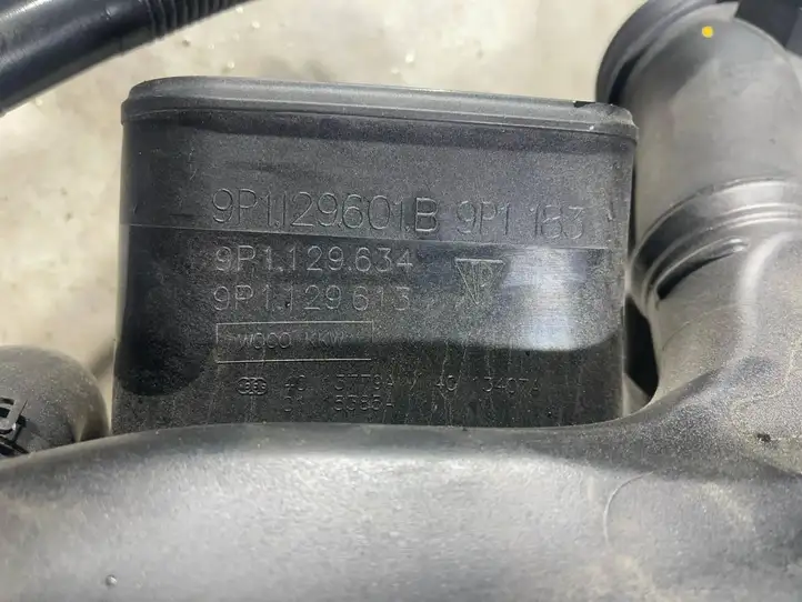 Porsche 911 (2016 - ) 9P1129601B Корпус воздушного фильтра — фото 2