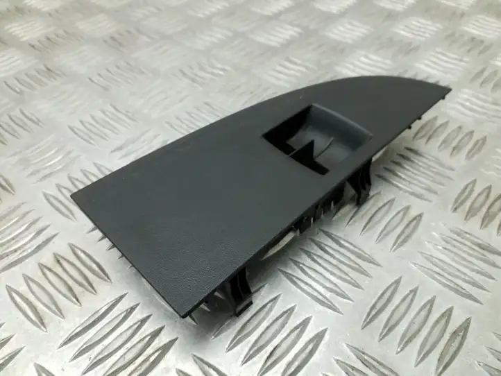 Seat Leon (1P) (2005 - 2012) 1P1867171 Накладка кнопки стеклоподъемника — фото 1