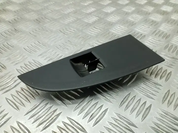 Seat Leon (1P) (2005 - 2012) 1P1867171 Накладка кнопки стеклоподъемника — фото 3