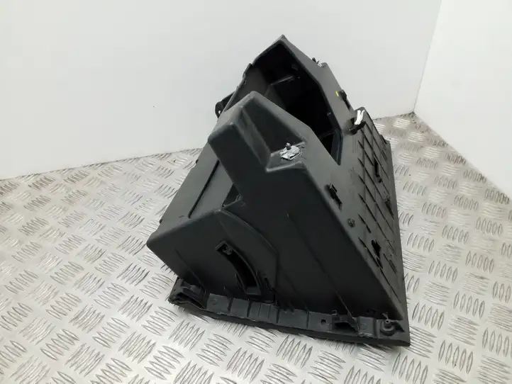 Seat Leon (5F) (2012 - 2019) 5F1857095G Бардачок в сборе — фото 9