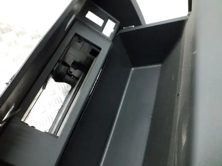 Seat Leon (5F) (2012 - 2019) 5F1857095G Бардачок в сборе — фото 10