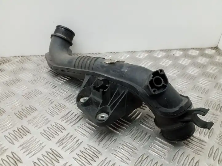 Audi A4 S4 B8 8K (2007 - 2011) 8K0145673AE Детали воздухозаборника — фото 5