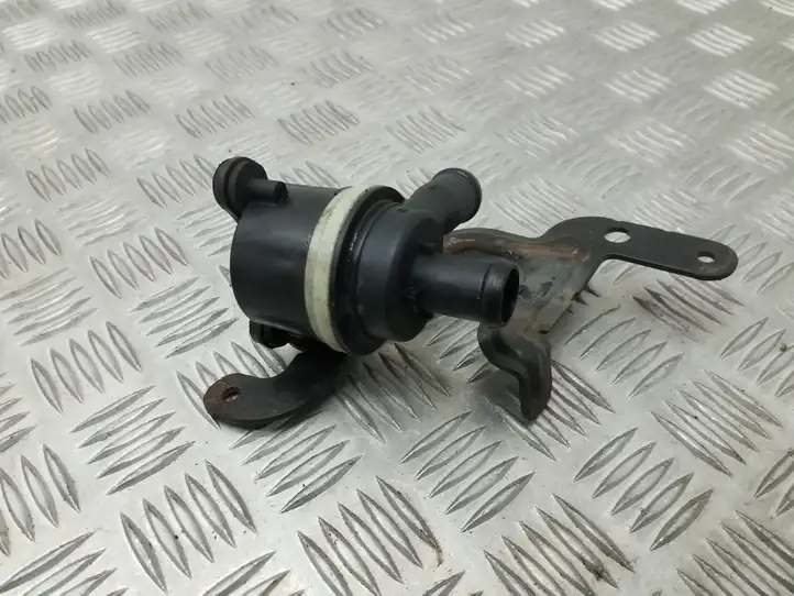 Seat Ibiza IV (6J,6P) (2008 - 2017) 6R0965561A Электроциркуляционный насос — фото 1