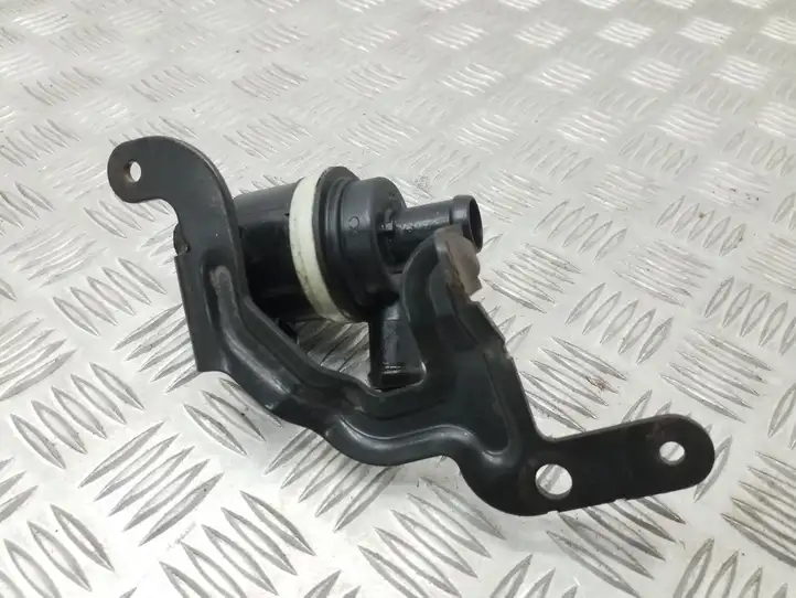 Seat Ibiza IV (6J,6P) (2008 - 2017) 6R0965561A Электроциркуляционный насос — фото 4