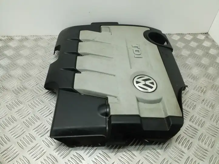 Volkswagen Tiguan (2007 - 2011) 03L103925AM Крышка двигателя декоративная — фото 4