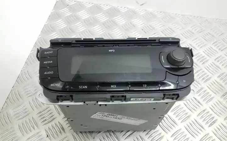 Seat Leon (1P) (2005 - 2012) 1P0035153B Магнитола / мультимедийная система — фото 7