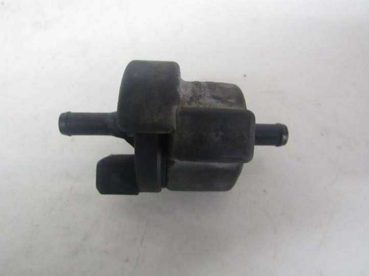 Volkswagen PASSAT B5 (1997 - 2000)  058133459 Вакуумный клапан