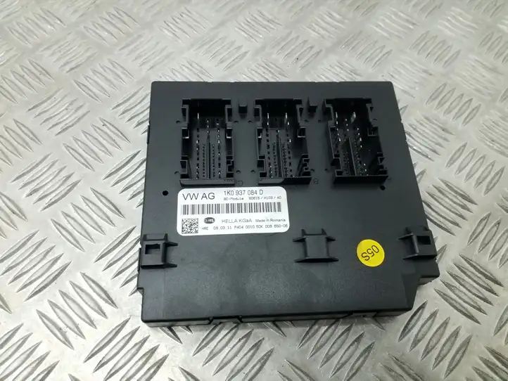 Volkswagen Golf Plus (2008 - 2014) 1K0937084D Модуль комфорта — фото 1