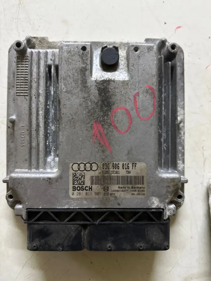 Audi A3/S3 8P (2003 - 2005) 03G906016FF Блок управления двигателем (ЭБУ) — фото 1