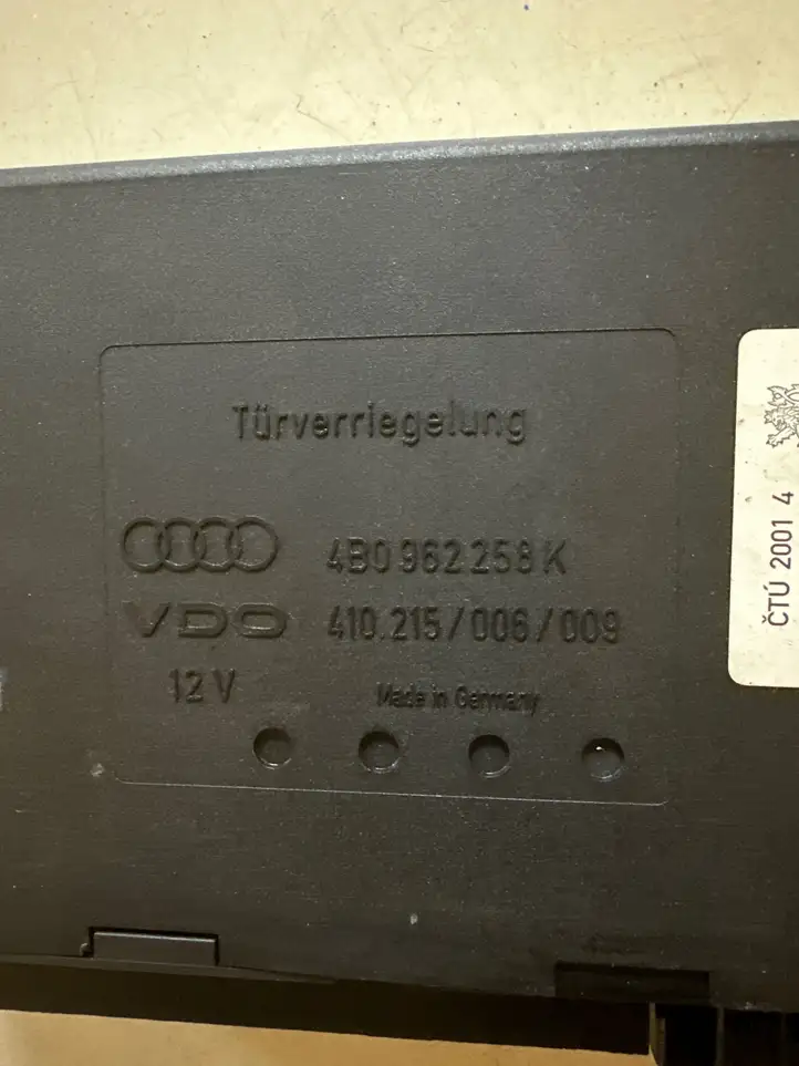 Audi A6 S6 C5 4B (2001 - 2004) 4B0962258K Модуль комфорта — фото 1