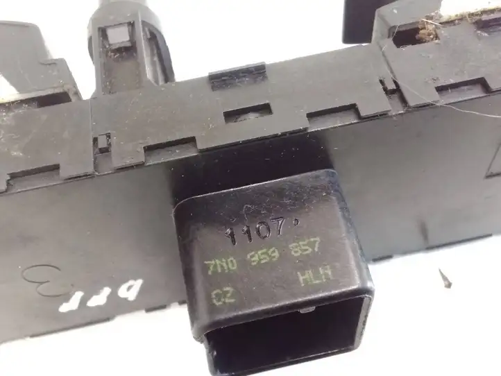 Volkswagen Sharan (2015 - ) 7N0959857 Блок кнопок стеклоподъемников — фото 5