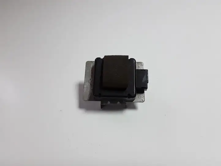 Ford Kuga II (2013 - 2019) CJ5T19H464CC GPS антенна — фото 3