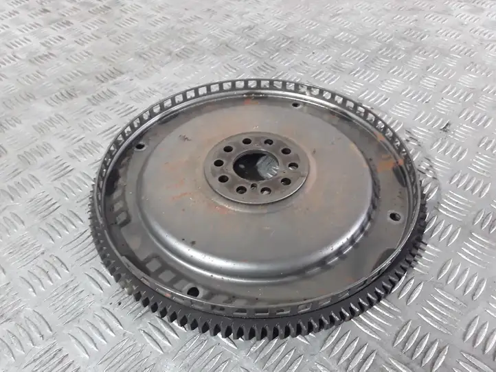 Land Rover Range Rover Sport L494 (2009 - 2013) 8W936K375AE Маховик двигателя — фото 1