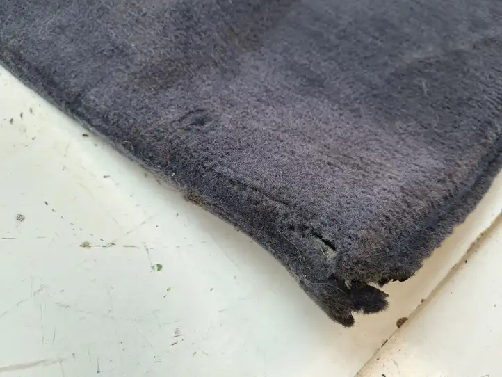 Maserati Coupe (2002 - 2010)   Другая деталь салона