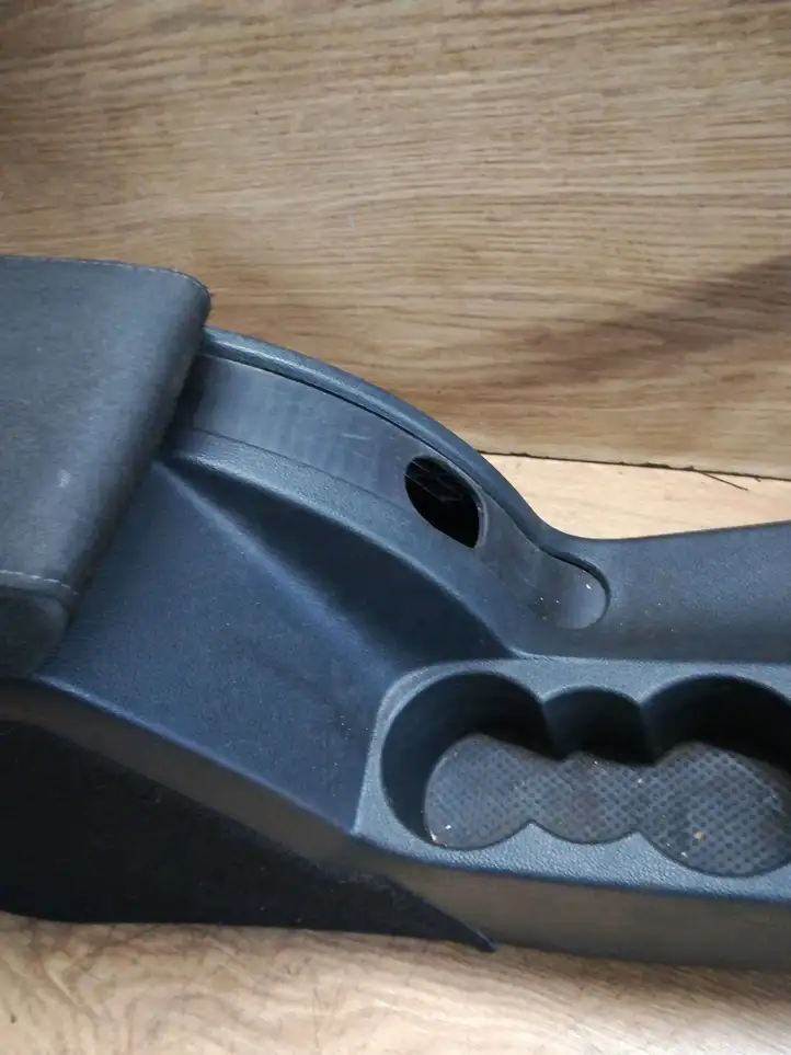 Skoda Octavia Mk2 (1Z) (2004 - 2013)  320010111363501 Другая деталь салона